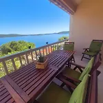 Mikulić Hotel apartamentowy Sevid