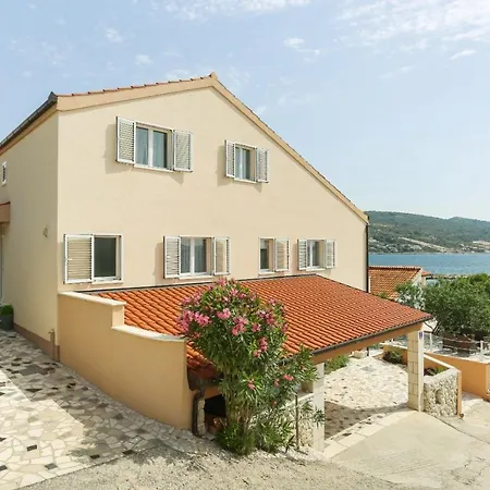 Aparthotel Mikulic Sevid