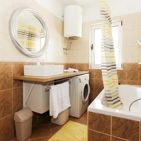 Aparthotel Mikulic